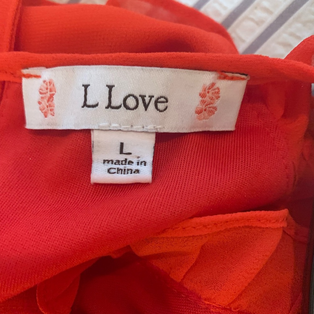 L Love Sleeveless with Flutter detail - Picture 4 of 5
